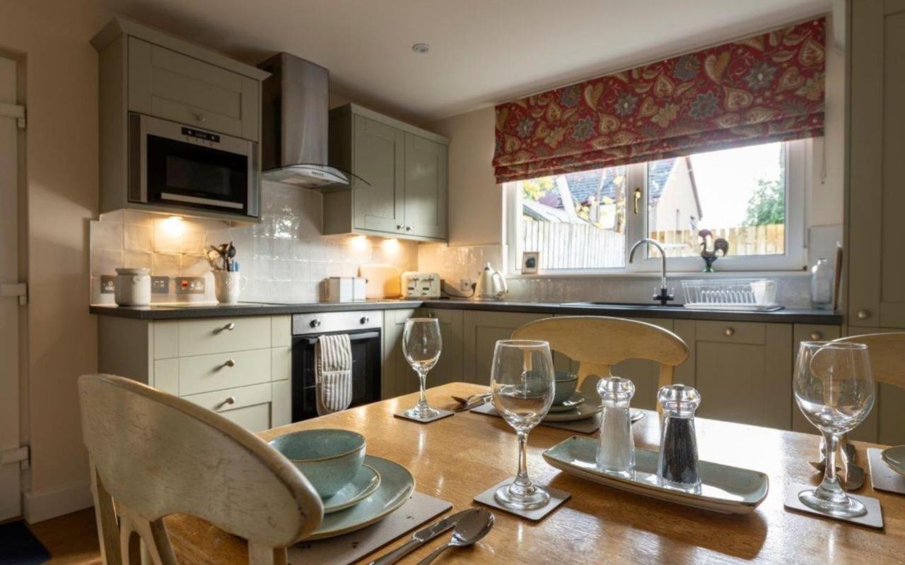 Celt Cottage Inverness Extérieur photo